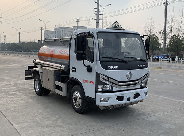 楚飛牌CLQ5041GJY6E型加油車(chē)